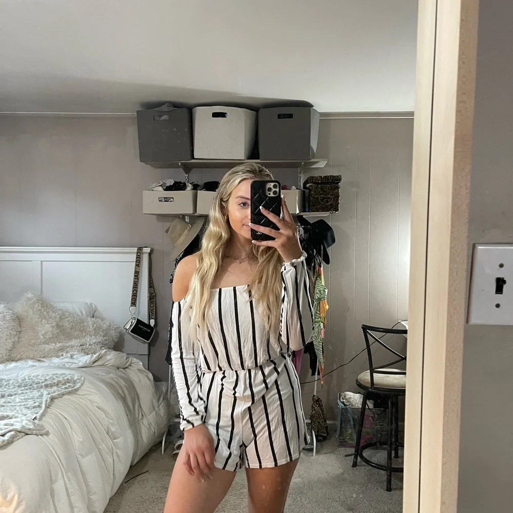 BOOHOO romper 6 - Picture 8 of 8